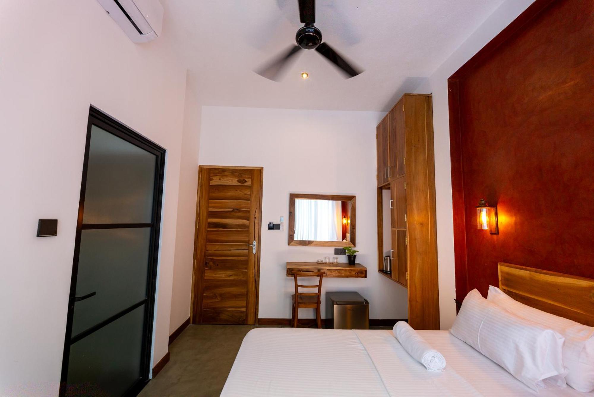 El Destino Hiriketiya Hotell Dikwella Exteriör bild