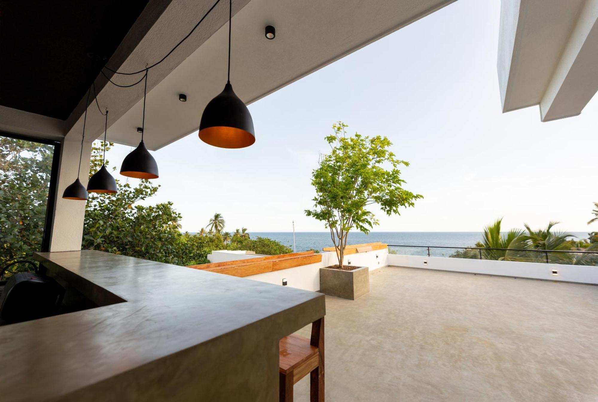 El Destino Hiriketiya Hotell Dikwella Exteriör bild