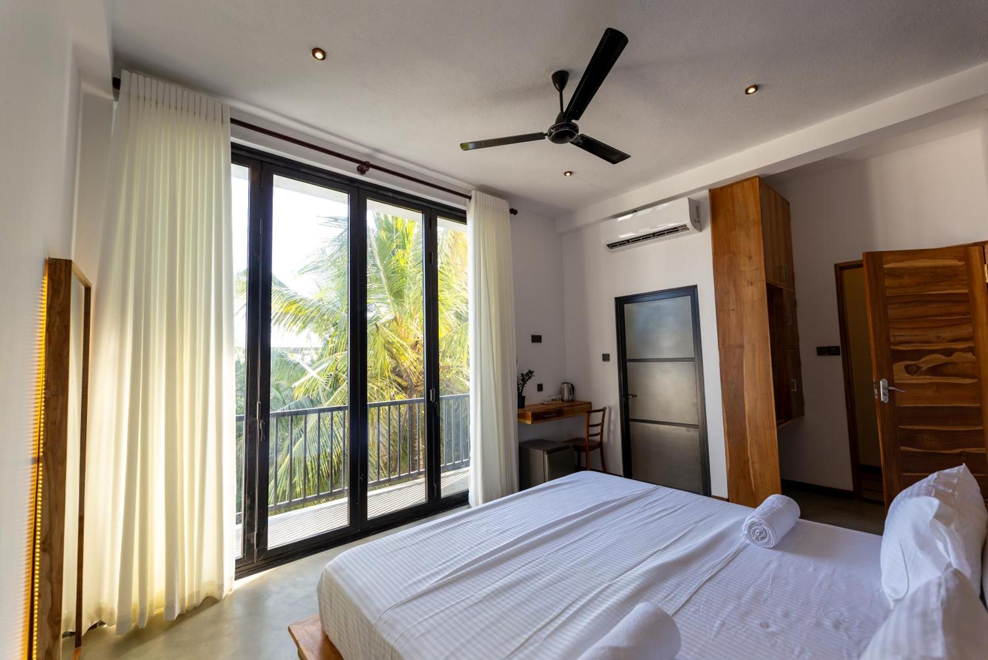 El Destino Hiriketiya Hotell Dikwella Exteriör bild