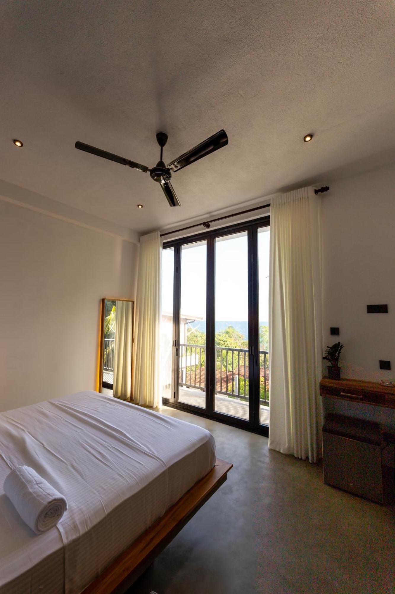 El Destino Hiriketiya Hotell Dikwella Exteriör bild