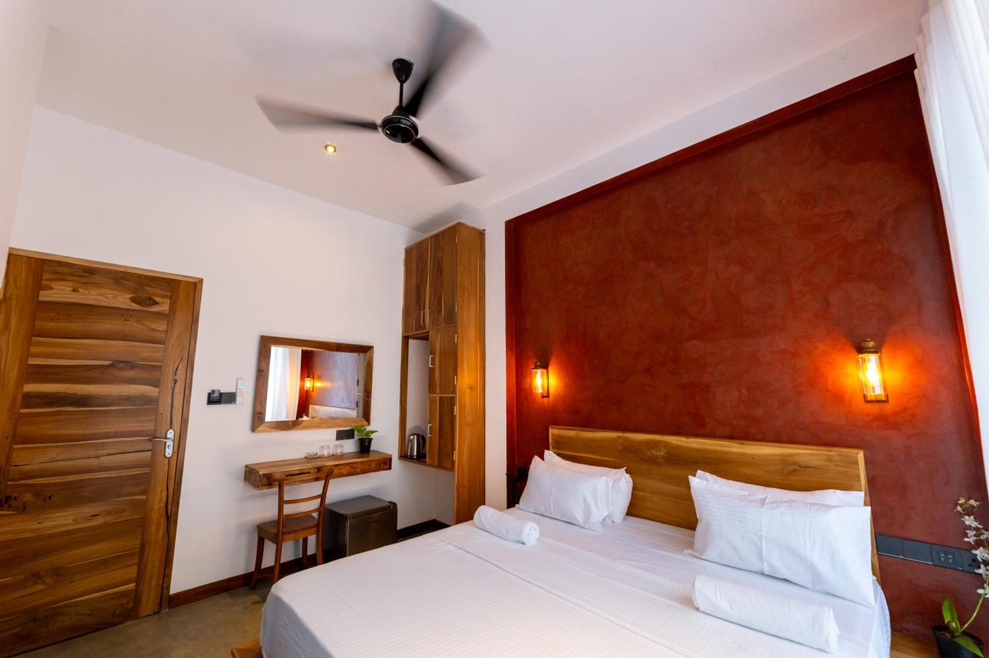 El Destino Hiriketiya Hotell Dikwella Exteriör bild