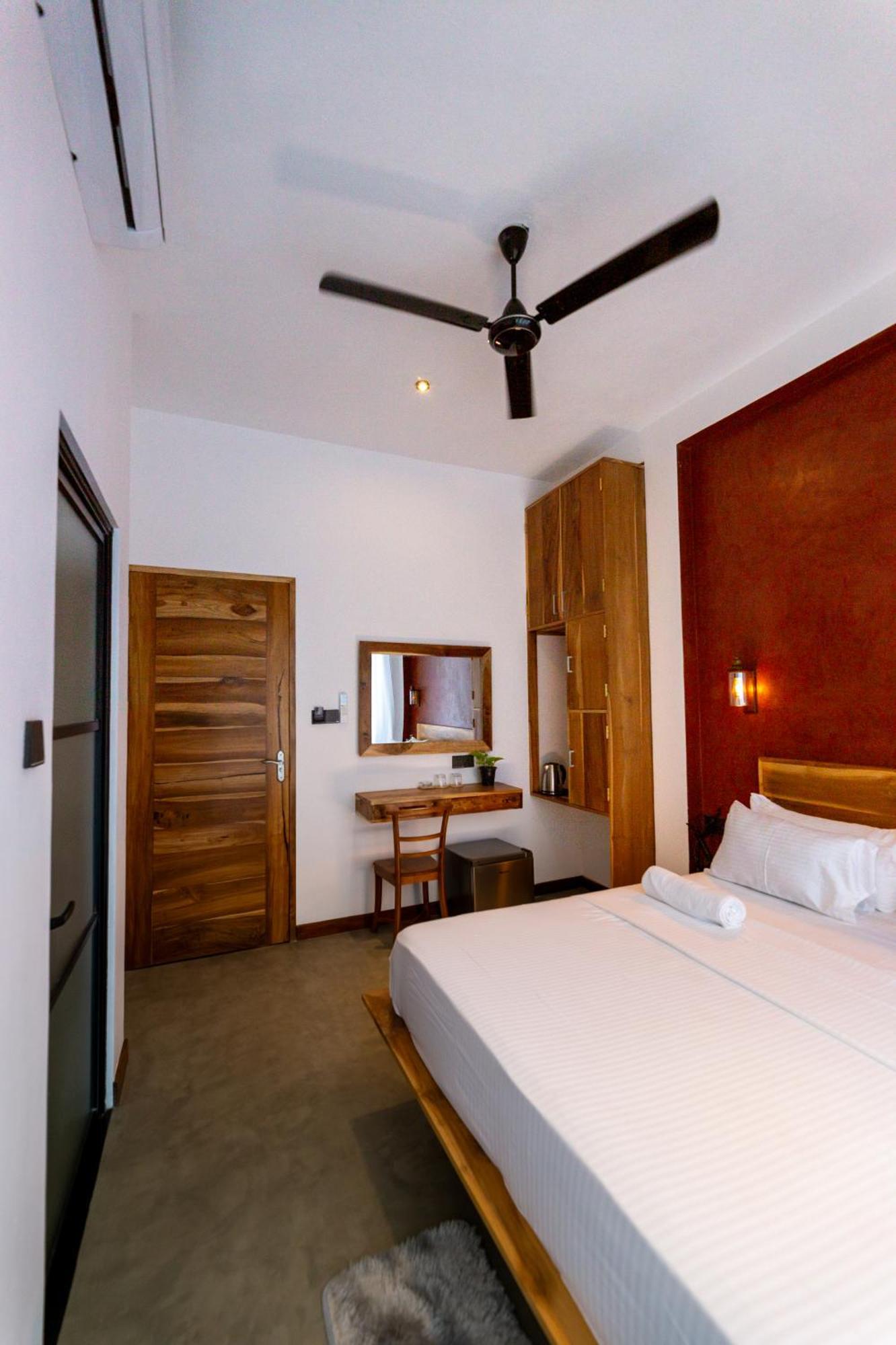 El Destino Hiriketiya Hotell Dikwella Exteriör bild